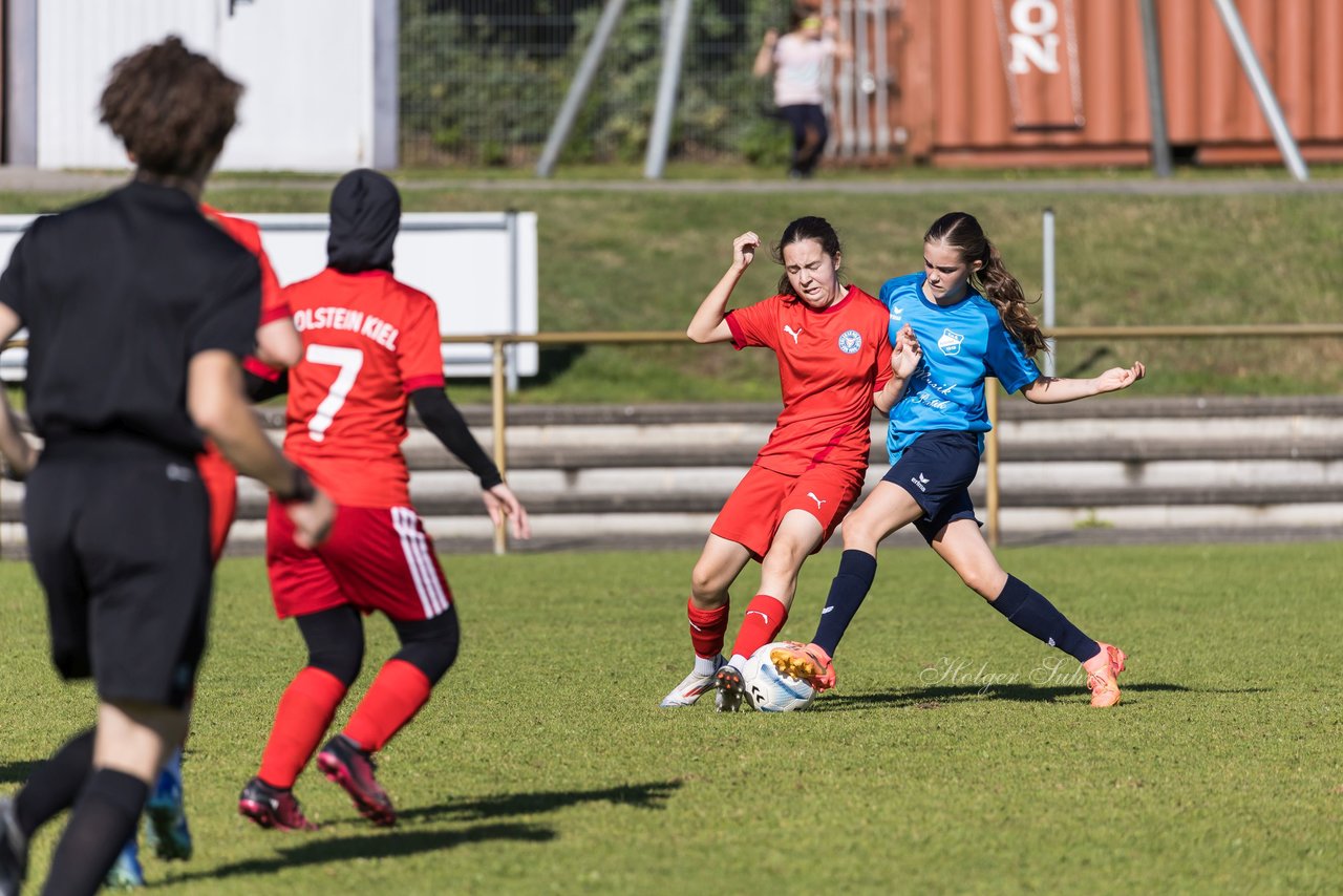 Bild 378 - wBJ TuS Rotenhof - Holstein Kiel : Ergebnis: 1:4